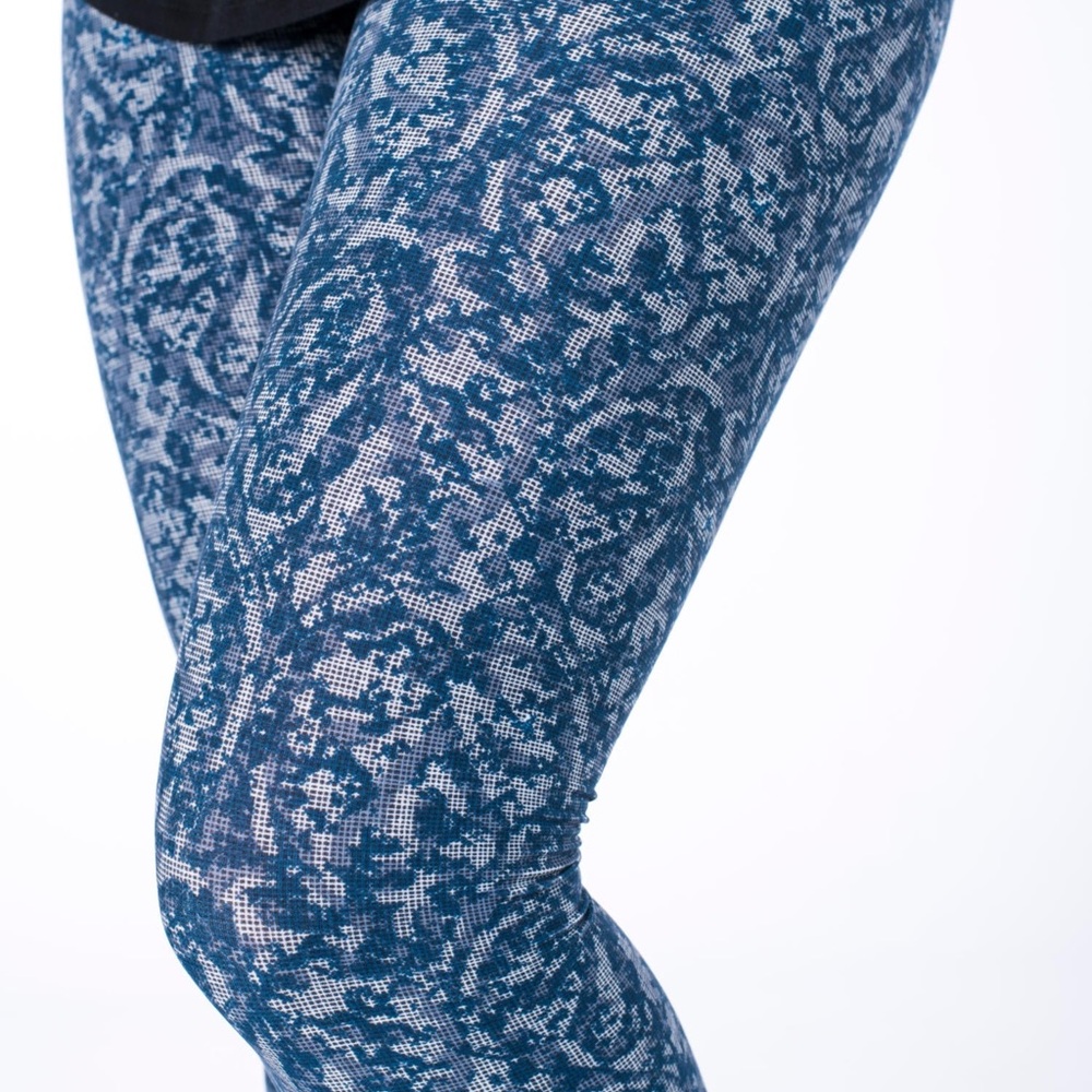 BNWT SweetLegs “Me & Blue” Petite size (Fits most 00-6) full length leggings